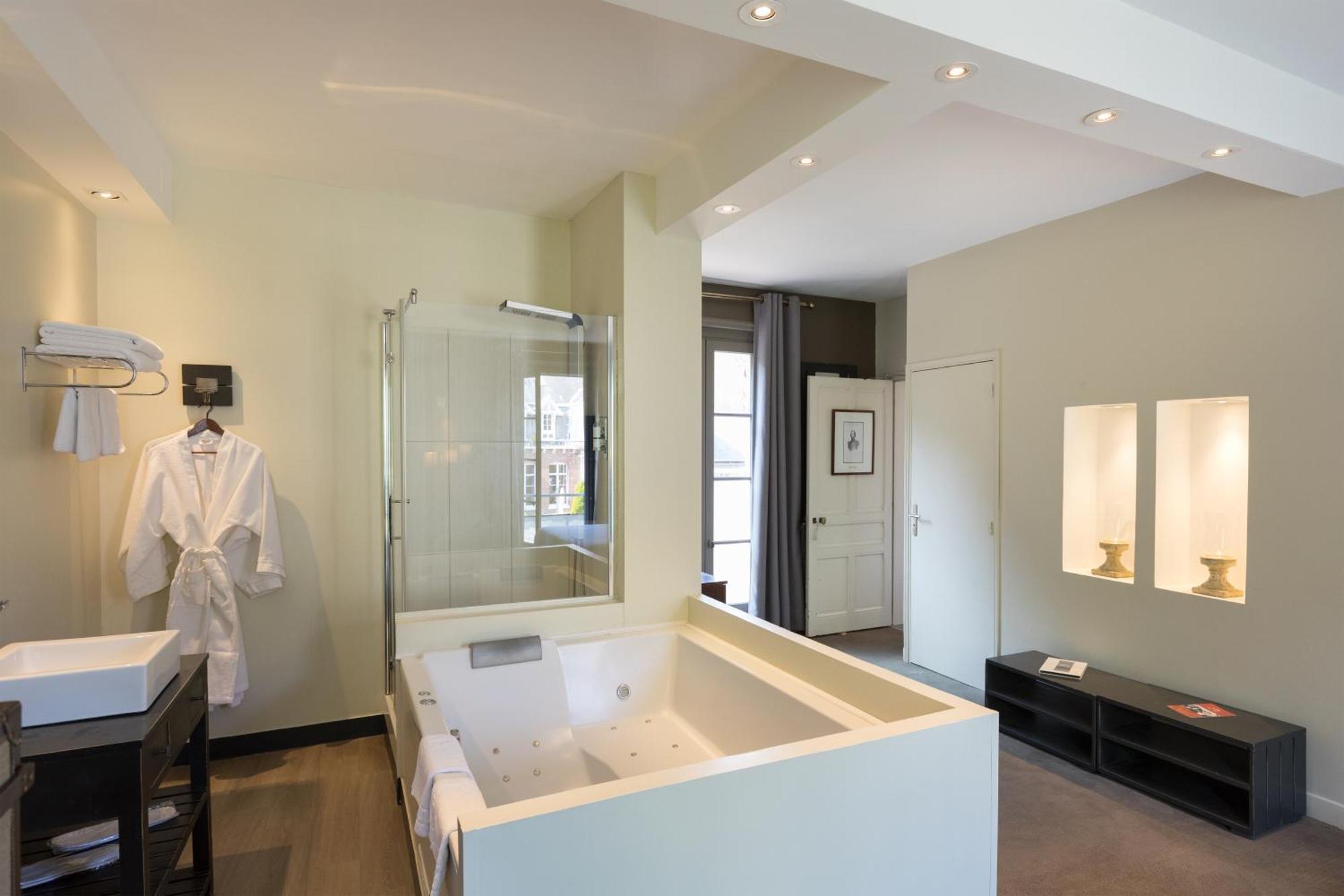 Hotel Domaine De Joinville Eu (Seine-Maritime)