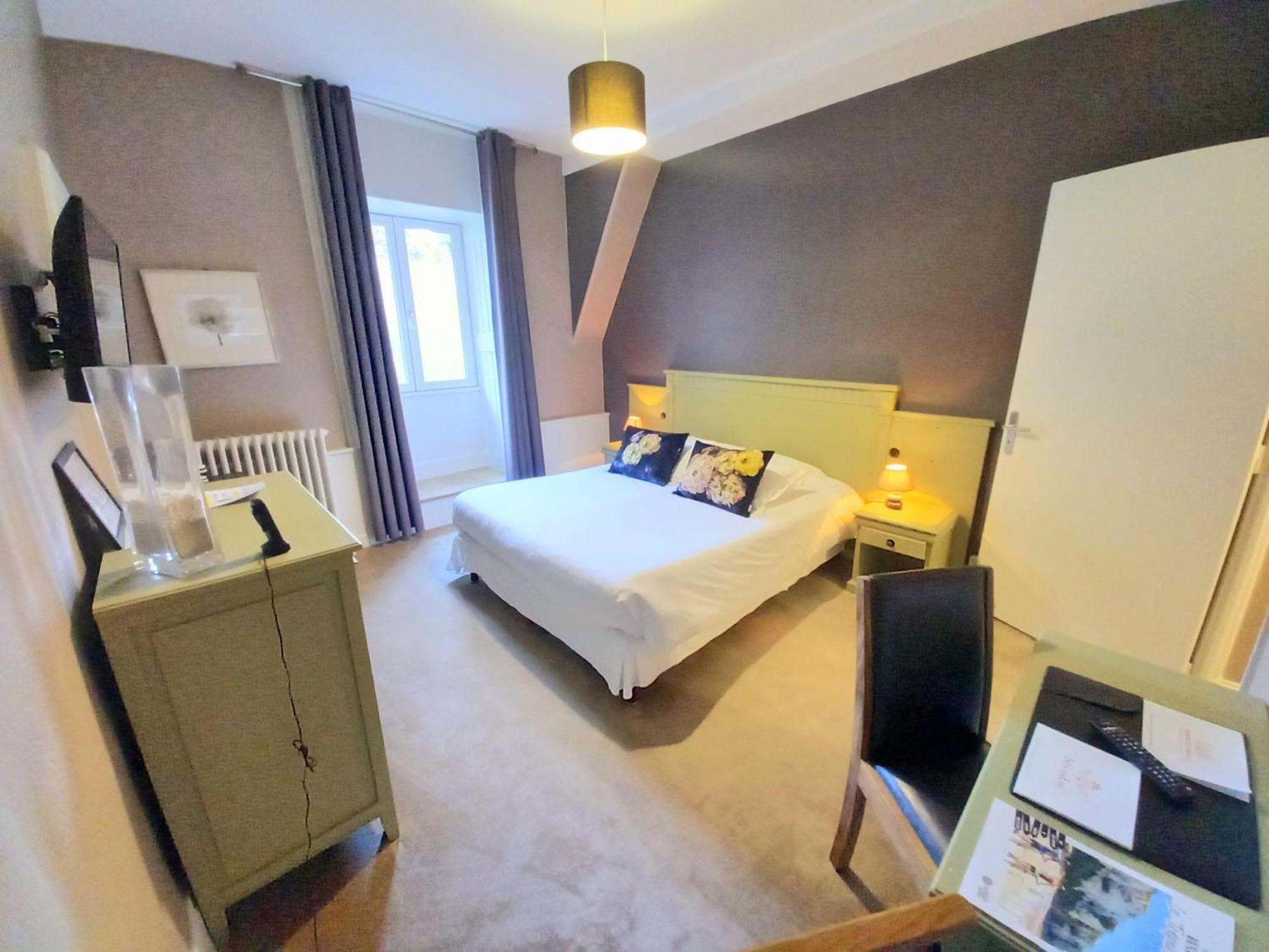 Hotel Domaine De Joinville Eu (Seine-Maritime)