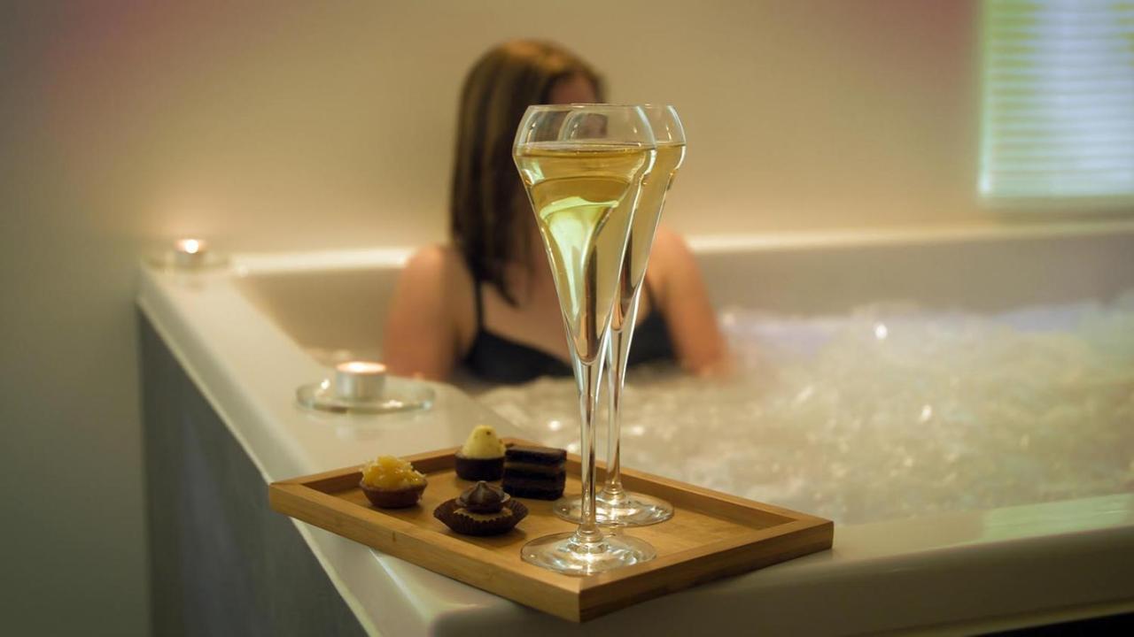 Domaine De Joinville Hotel 3*